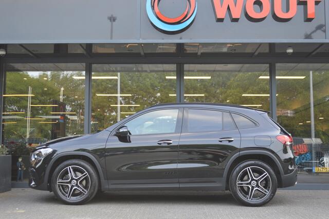 Mercedes-Benz GLA-KLASSE 250 e AMG Multibeam Panorama Widescreen Sfeer Camera Trekh Pdc
