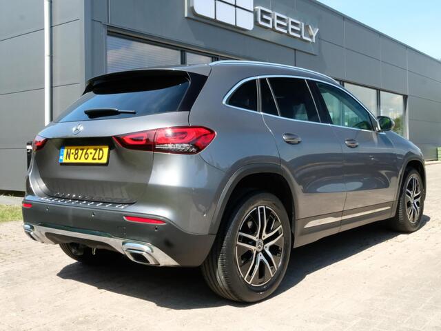 Mercedes-Benz GLA-KLASSE 200 Business Solution 163 PK | Trekhaak Afneembaar | All-Season Banden | Stoelverwarming | Navigatie | LMV 19''