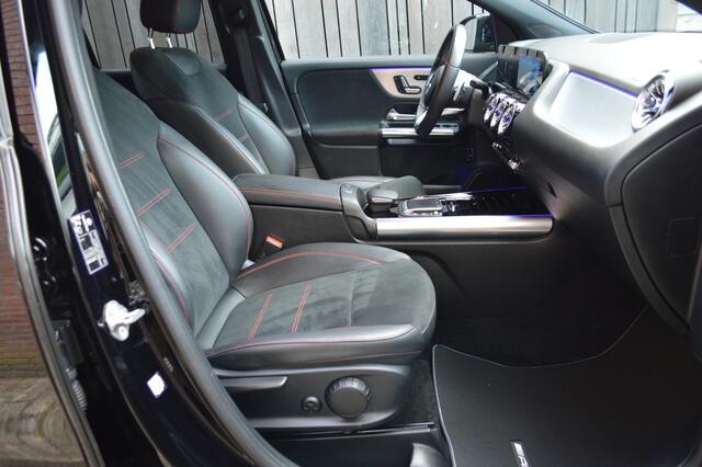 Mercedes-Benz GLA-KLASSE 250 e AMG Led Panorama Memory Distronic Camera Night Trekhaak Pdc