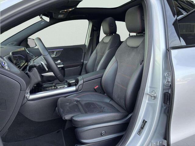 Mercedes-Benz GLA-KLASSE 250 e Business Solution AMG Limited | Panorama dak | Trekhaak