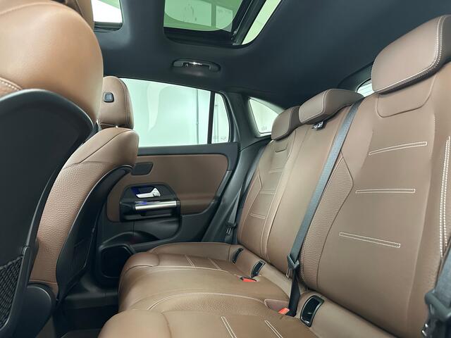 Mercedes-Benz GLA-KLASSE 200 AMG Premium Plus | 20'' Multispaak | Panoramadak | Multibeam |