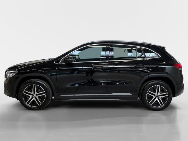 Mercedes-Benz GLA-KLASSE 250 e Progresive I Widescreen I Camera I Stoelverwarming I Leder