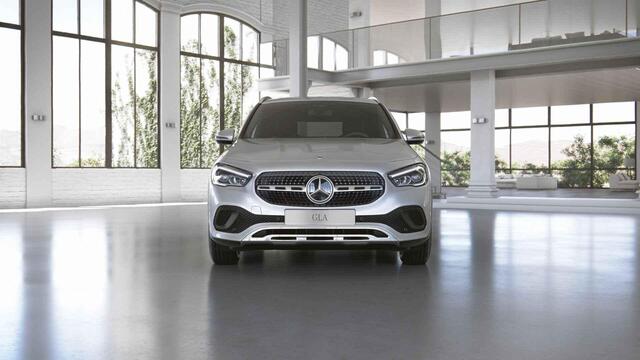 Mercedes-Benz GLA-KLASSE 250 e Progressive | Widescreen | Extra getint glas | Achteruitrijcamera |