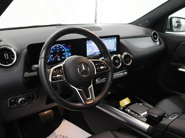 Mercedes-Benz GLA-KLASSE 250 e Progressive | Widescreen | Extra getint glas | Achteruitrijcamera |
