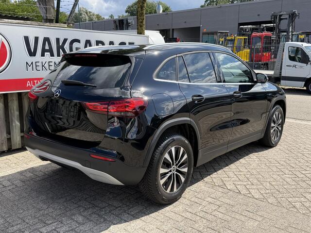 Mercedes-Benz GLA-KLASSE 250 e Progressive 17"/Widescreen/Stoelverwarming/DAB/Apple Carplay & Android Auto/Navigatie/Climate/PDC v+a