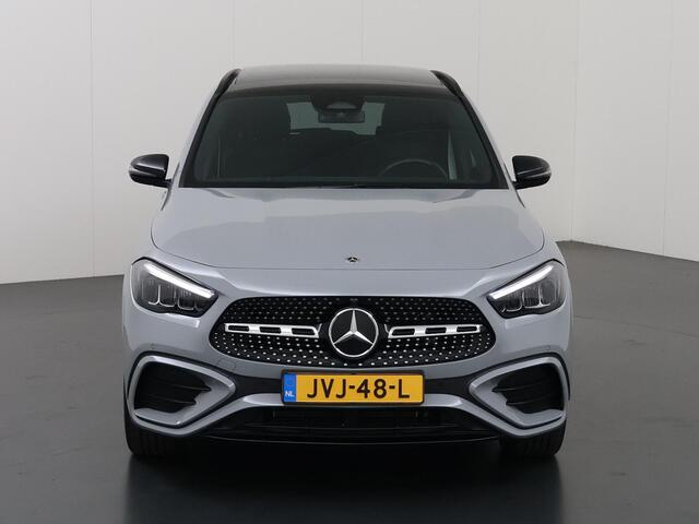 Mercedes-Benz GLA-KLASSE 250 e Star Edition AMG Line | Night | Panoramadak | Trekhaak | Memory stoelen | Dodehoekassistent | Sfeerverlichting | 20" Velgen |