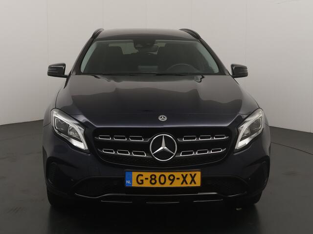 Mercedes-Benz GLA-KLASSE 200 Premium Plus | Automaat | Afn. Trekhaak | Stoelverwarming | Park sens V+A | AR camera | Clima | Cruise | Keyless
