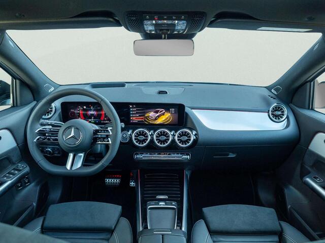 Mercedes-Benz GLA-KLASSE 250 e 140 Years Edition Premium PLUS | Panorama dak