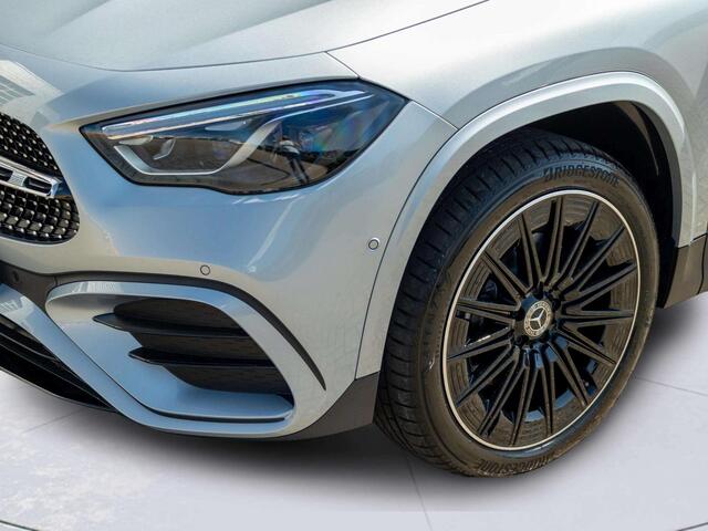 Mercedes-Benz GLA-KLASSE 250 e 140 Years Edition Premium PLUS | Panorama dak