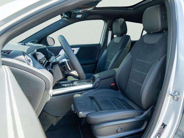 Mercedes-Benz GLA-KLASSE 250 e 140 Years Edition Premium PLUS | Panorama dak