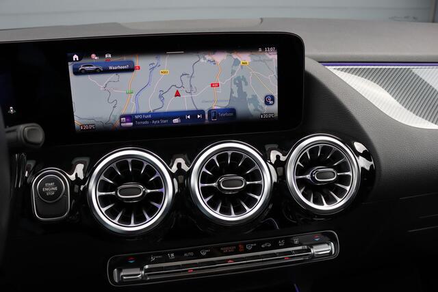 Mercedes-Benz GLA-KLASSE 250 e Star Edition AMG Line | Premium+ | Memory | Panoramadak | Distronic | Surround Camera | HUD | Keyless Go | Augmented Reality | Zitcomfortpakket |