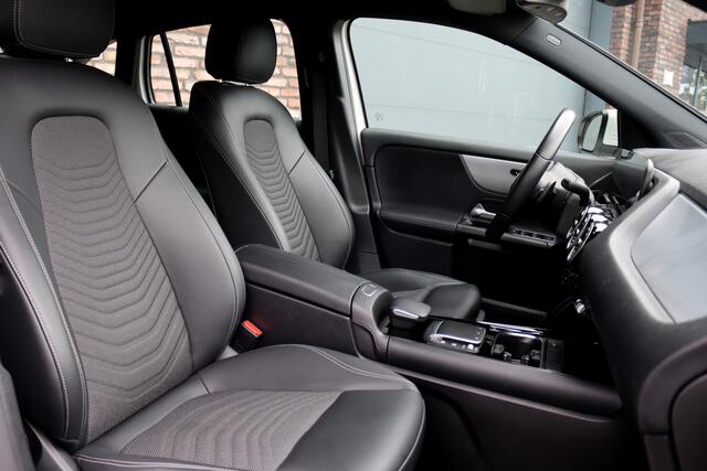 Mercedes-Benz GLA-KLASSE 250 e Luxury Line | Augmented Reality | Stoelverwarming | Widescreen | Zitcomfortpakket | Cruise Control | Camera | Apple Carplay/Android Auto |
