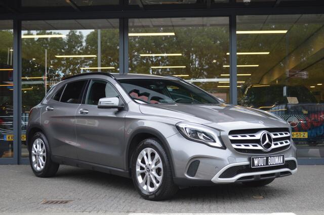Mercedes-Benz GLA-KLASSE 180 Led Navi Camera Pdc
