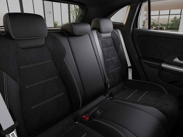 Mercedes-Benz GLA-KLASSE 250 e 140 Years Edition