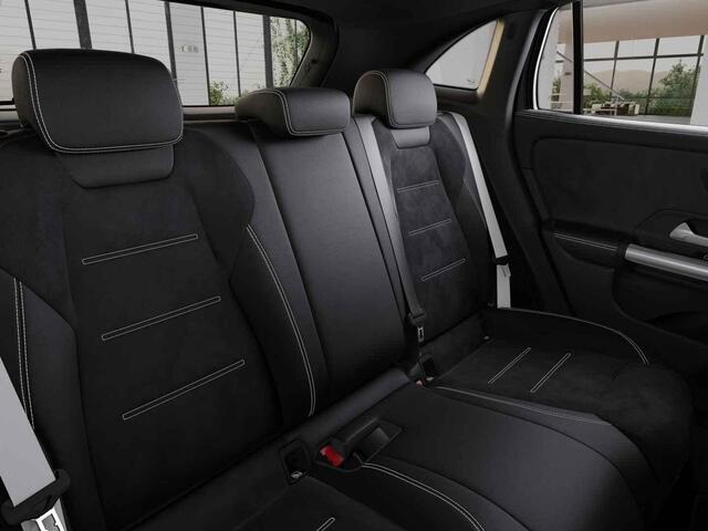 Mercedes-Benz GLA-KLASSE 250 e 140 Years Edition