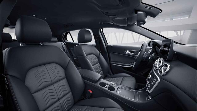 Mercedes-Benz GLA-KLASSE 180 Business Solution Limited | Achteruitrijcamera | Dakrails | Lichtmetalen velgen |