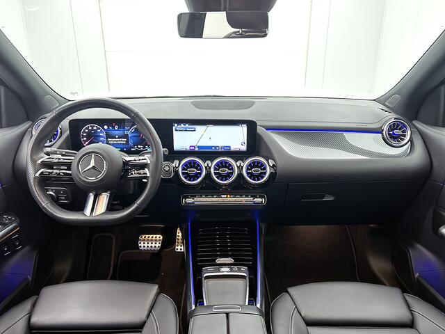 Mercedes-Benz GLA-KLASSE 250 e Star Edition AMG Line aug-26 | Panoramadak | 20 inch lichtemetalen velgen | lederen bekleding | MBUX wide screen | elect. bed. voorstoelen met memory | parking support Inclusief 24 maanden MB Certified garantie voor Europa.