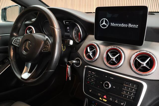 Mercedes-Benz GLA-KLASSE 200 156pk Prestige Automaat LED Climate Control Stoelverwarming Navigatie