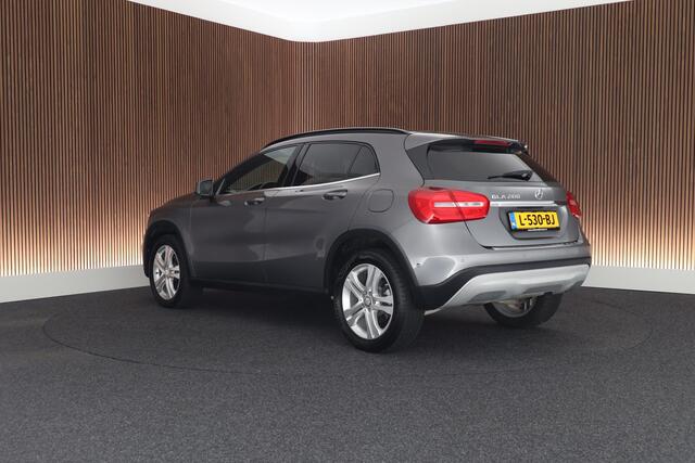 Mercedes-Benz GLA-KLASSE 200 156pk Prestige Automaat LED Climate Control Stoelverwarming Navigatie