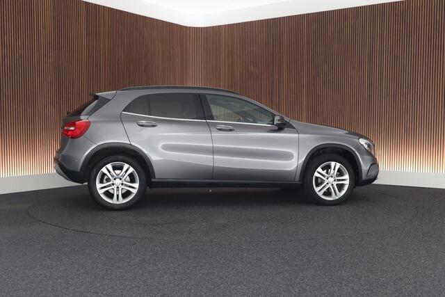 Mercedes-Benz GLA-KLASSE 200 156pk Prestige Automaat LED Climate Control Stoelverwarming Navigatie
