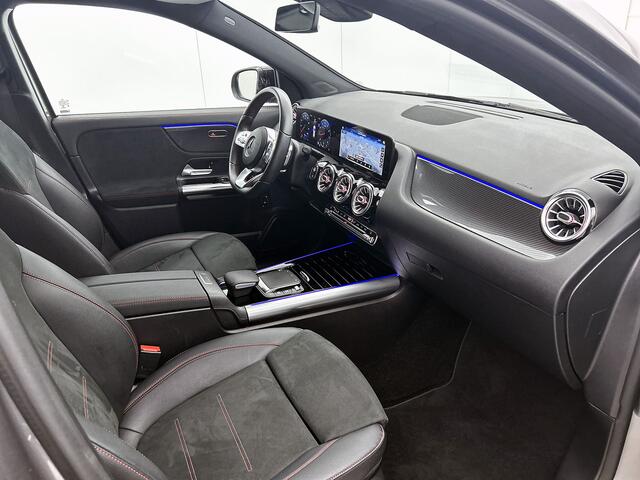 Mercedes-Benz GLA-KLASSE 200 Business Solution AMG | Sfeerverlichting | Trekhaak | Cruise Control | Inclusief 24 maanden Mercedes-Benz Certified garantie voor Europa.