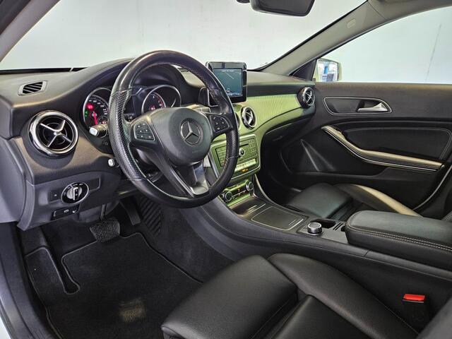 Mercedes-Benz GLA-KLASSE GLA Klasse 180 Sport Edition Premium Plus