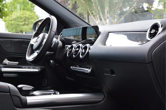 Mercedes-Benz GLA-KLASSE 250 e AMG Line PANORAMADAK | LED | NIGHT PACK | CRUISE | CLIMA | CAMERA | ENZ