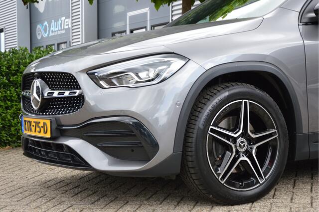 Mercedes-Benz GLA-KLASSE 250 e AMG Line PANORAMADAK | LED | NIGHT PACK | CRUISE | CLIMA | CAMERA | ENZ