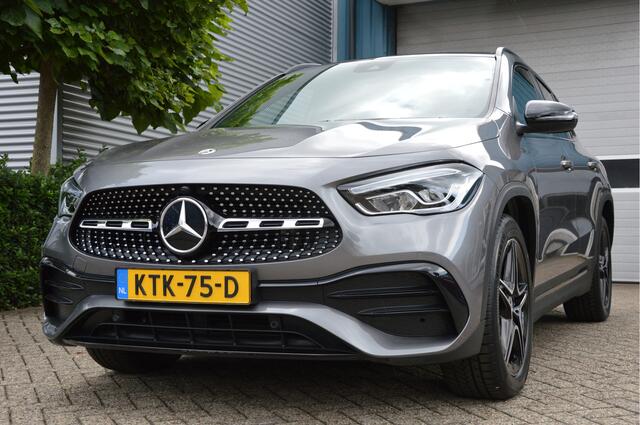 Mercedes-Benz GLA-KLASSE 250 e AMG Line PANORAMADAK | LED | NIGHT PACK | CRUISE | CLIMA | CAMERA | ENZ