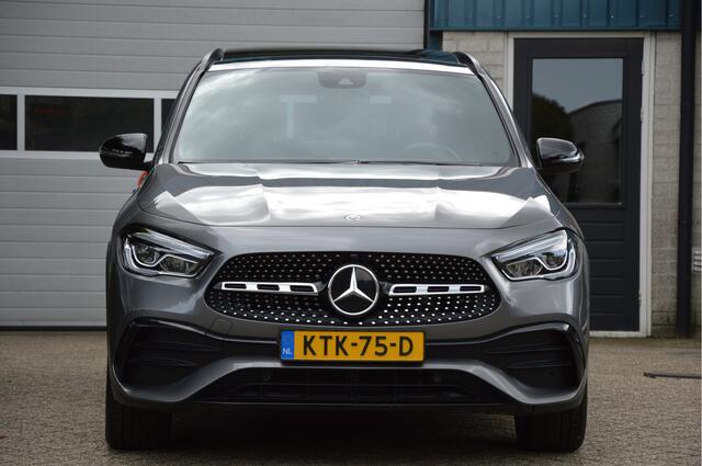 Mercedes-Benz GLA-KLASSE 250 e AMG Line PANORAMADAK | LED | NIGHT PACK | CRUISE | CLIMA | CAMERA | ENZ