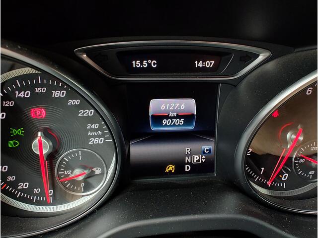 Mercedes-Benz GLA-KLASSE 180 ACTIVITY EDITION AUTOMAAT Clima | Navi | Cruise | Alcantara