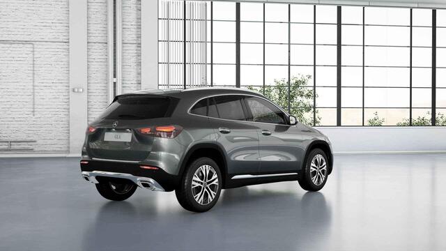 Mercedes-Benz GLA-KLASSE 180 Luxury Line | Panoramadak | Keyless | Multibeam | Stoelverwarming | Getint glas |