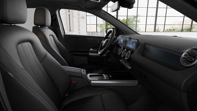 Mercedes-Benz GLA-KLASSE 180 Luxury Line | Panoramadak | Keyless | Multibeam | Stoelverwarming | Getint glas |