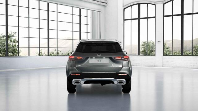Mercedes-Benz GLA-KLASSE 180 Luxury Line | Panoramadak | Keyless | Multibeam | Stoelverwarming | Getint glas |