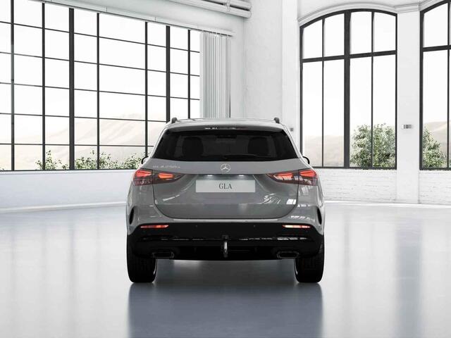 Mercedes-Benz GLA-KLASSE 250 e 140 Years Edition