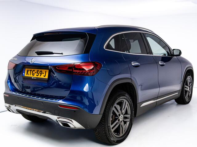 Mercedes-Benz GLA-KLASSE 250 e Luxury Line Business | Leer | Adaptive Cruise | Camera | Sfeerverlichting | Elektrische achterklep | Navigatie, Stoelverwarming, Privacy glas, Zwarte hemel, Multibeam Led