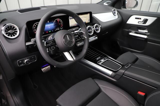 Mercedes-Benz GLA-KLASSE 250e AMG | 218PK | Head-up | Burmester | Keyless-go | Memory | Distronic+ | Pano | Sfeerverlichting | Multibeam | 2026.