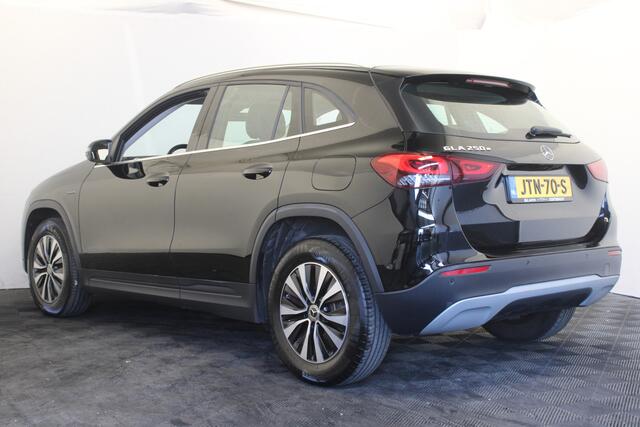 Mercedes-Benz GLA-KLASSE 250 e Style |Navi|Camera|Stoelverw.|