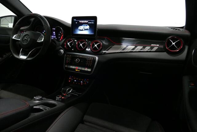 Mercedes-Benz GLA-KLASSE AMG 45 4MATIC Premium Plus / UNIEK / Panoramadak / AMG Performance sport-uitlaat / Stoelverwarming / Achteruitrijcamera / LED High Performance koplampen / Cruise Control / 20'' LMV / Rode remzadels