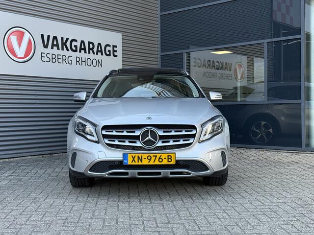 Mercedes-Benz GLA-KLASSE 180 Premium AUTOMAAT,NAVI/CAM,PANO