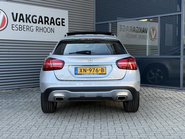 Mercedes-Benz GLA-KLASSE 180 Premium AUTOMAAT,NAVI/CAM,PANO