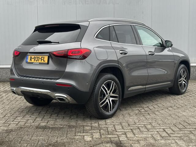 Mercedes-Benz GLA-KLASSE 250 e Business Solution Luxury Limited / Elektrische wegklapbare Trekhaak / Elektrische verstelbare voorstoelen met Memory / Stoelverwarming Voor / Panoramisch Glazen Schuif-Kanteldak /