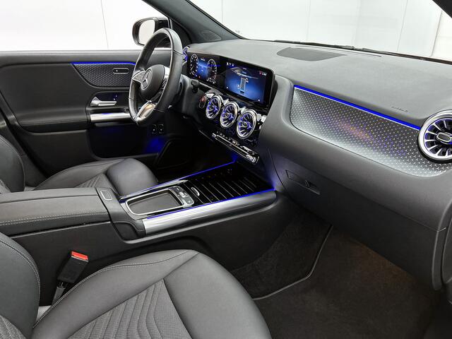 Mercedes-Benz GLA-KLASSE 250 e Plug-In Hybride | Trekhaak | Nightpakket | Sfeerverlichting | 11 kW Laden | Stuur en Stoelverwarming | Inclusief 24 maanden MB Certified garantie voor Europa.
