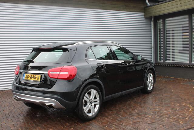 Mercedes-Benz GLA-KLASSE 180 Premium Plus lage km