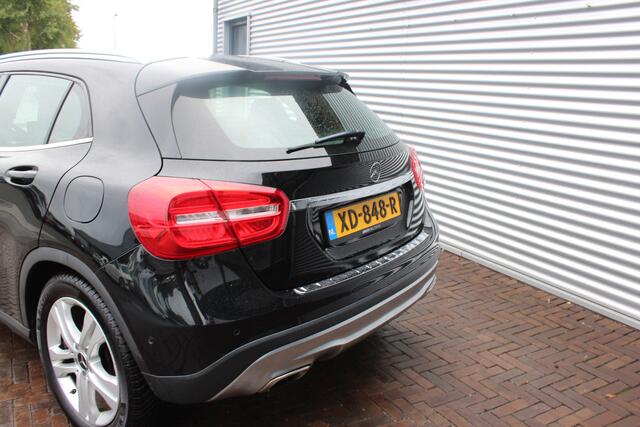 Mercedes-Benz GLA-KLASSE 180 Premium Plus lage km