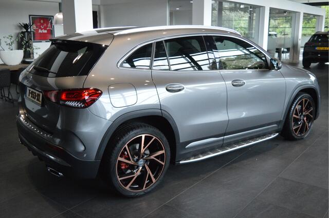 Mercedes-Benz GLA-KLASSE 250 e AMG Line navi camera cruise trekhaak 20 inch !!