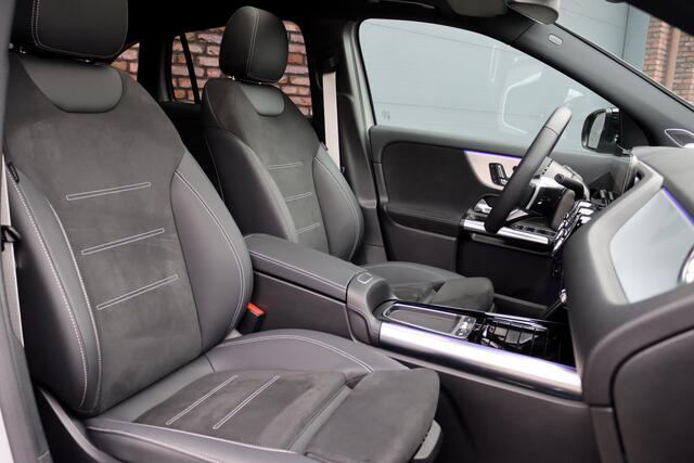 Mercedes-Benz GLA-KLASSE 250 e AMG Line | Panoramadak | Burmester | Distronic | Memory | Trekhaak | Camera | Sfeerverlichting | Dodehoekassistent |