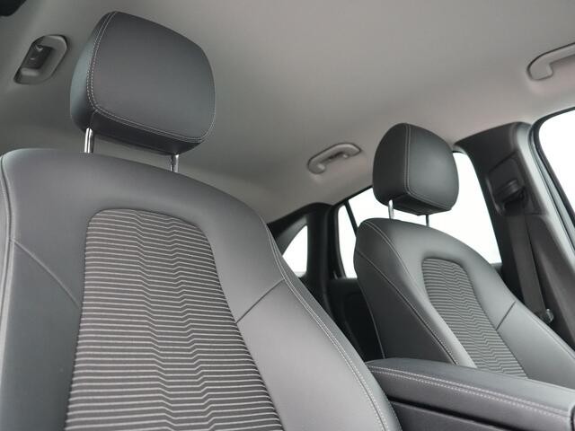 Mercedes-Benz GLA-KLASSE 250 e Luxury Line PHEV 218pk Dealer O.H | SOH 96.6% | Trekhaak Af Fabriek | Sportstoelen Memory & Verwarmd | Cruise Control | Camera | Blis | Keyless | Carplay | DAB | Navigatie | Virtual | 18"L.M | Plug In Hybrid