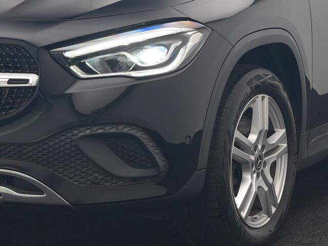 Mercedes-Benz GLA-KLASSE 250 e Luxury Line PHEV 218pk Dealer O.H | SOH 96.6% | Trekhaak Af Fabriek | Sportstoelen Memory & Verwarmd | Cruise Control | Camera | Blis | Keyless | Carplay | DAB | Navigatie | Virtual | 18"L.M | Plug In Hybrid