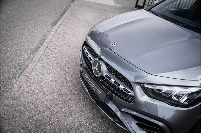 Mercedes-Benz GLA-KLASSE 250 e Star Edition AMG Line ** Panodak ** Keyless ** Camera ** Carplay EV rijbereik tot 70km